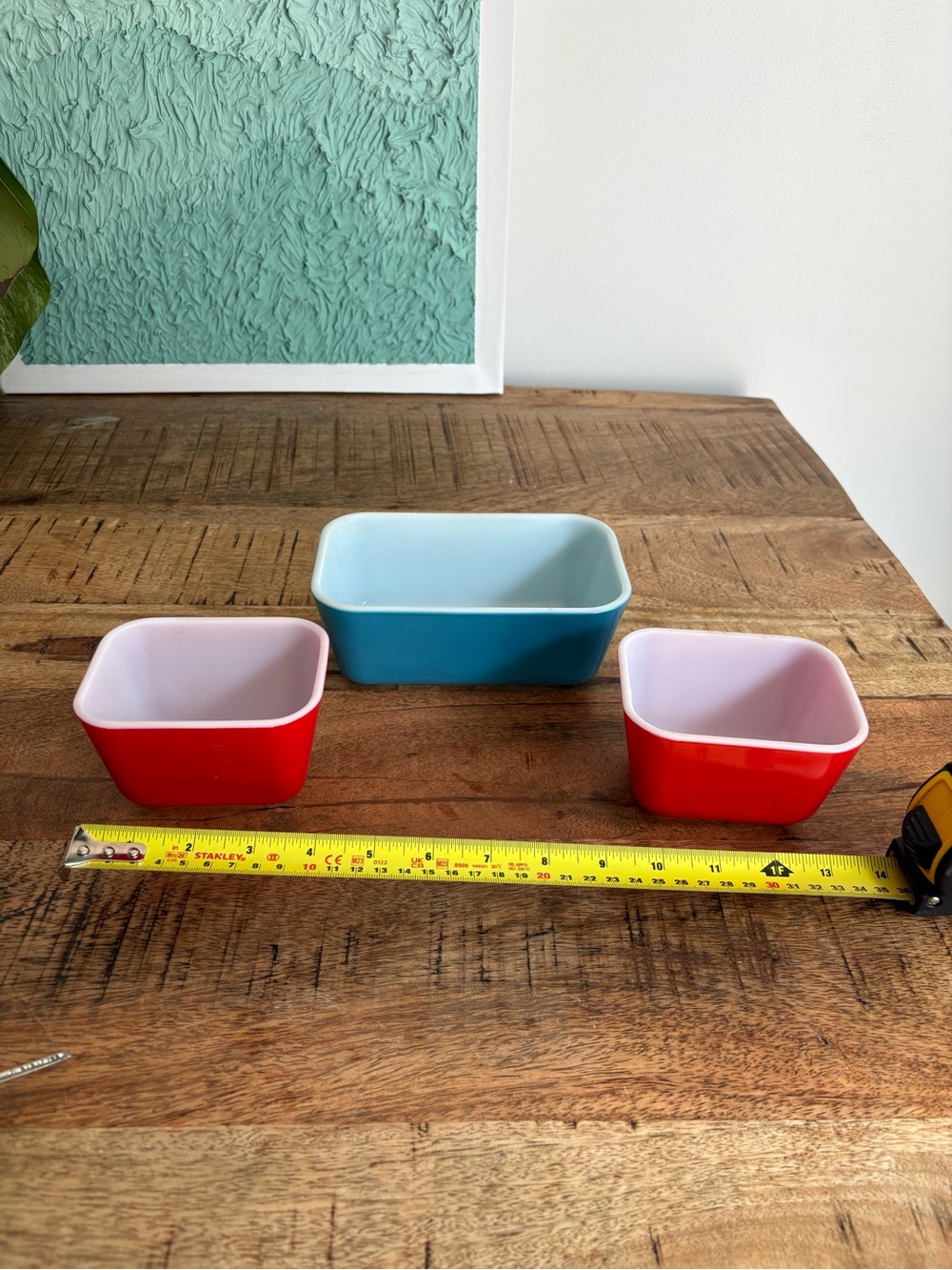 Vintage PYREX dishes